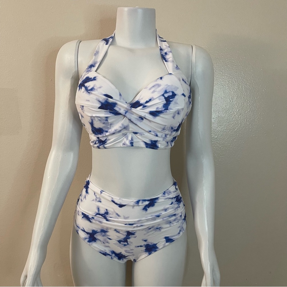 White blue top and bikini bottom swimwear two piece set